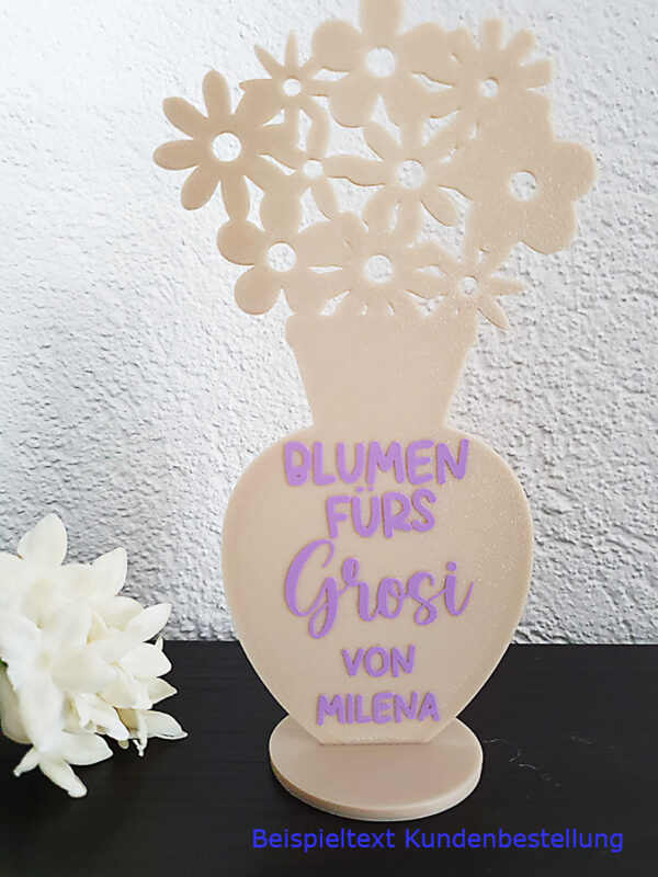 Lasse dein Kind die Mama oder Oma mit diesem Blumenhalter Geschenk zum Muttertag oder Geburtstag überraschen - personalisierbar!