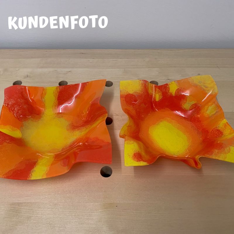 Mit diesem Einfachschenken DIY Bastelset "Schalen aus Acrylglas" bastelst du mit deinen Kindern tolle Geschenke für Weihnachten, den Geburtstag oder Ostern.