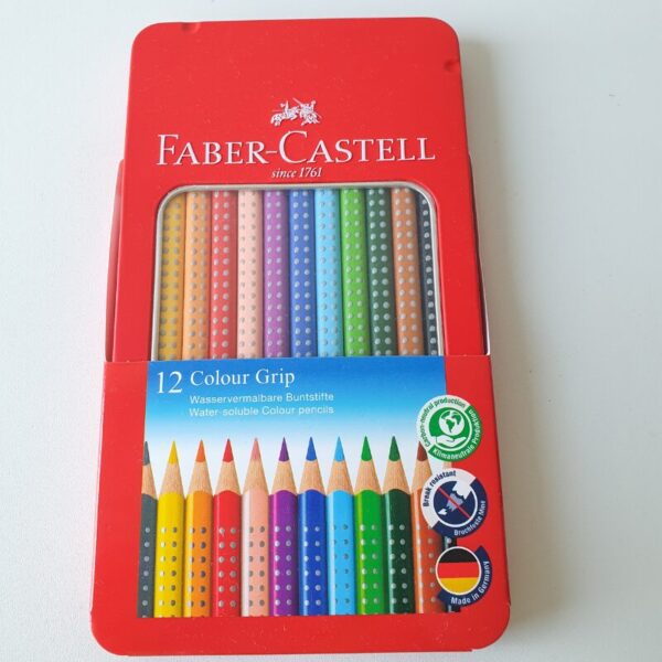 Personalisierte Faber-Castell Colour Grip Farbstifte mit Gravur – hochwertige Geschenkidee für die Einschulung, den ersten Schultag für Kinder.