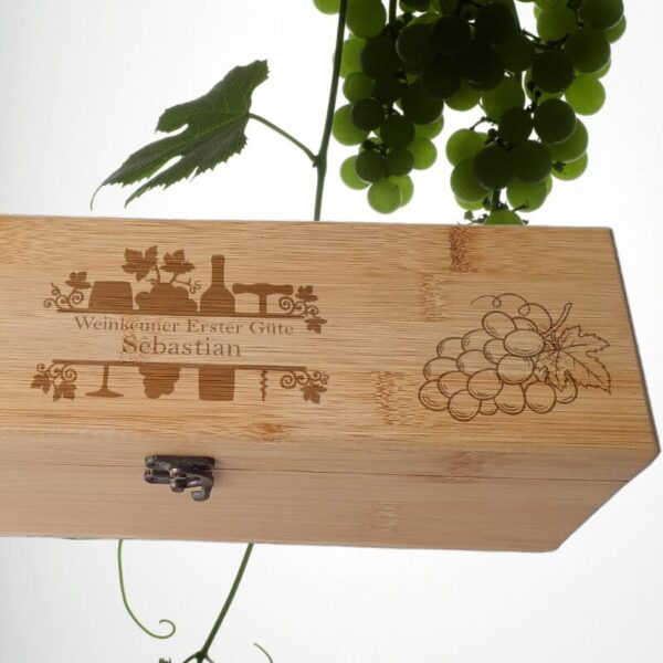 Personalisierte Weinkiste mit Gravur – stilvolles Geburtstagsgeschenk für Geniesser und Weinliebhaber. Hochwertig, einzigartig, für runde Geburtstage.