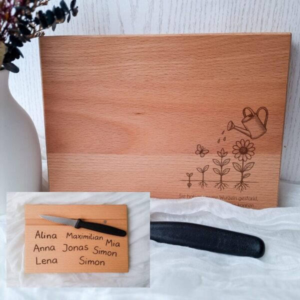 Persönliches Abschiedsgeschenk für LehrerInnen oder ErzieherInnen – Schneidebrett mit Kinderunterschriften. Mit Messer und Beutel. Für Kindergarten, Schule