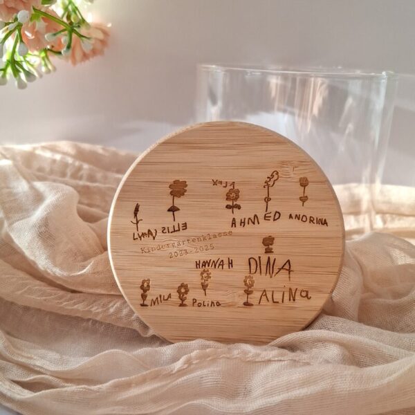 Persönliches Abschiedsgeschenk für LehrerInnen oder Kita - Vorratsglas mit Unterschriften der Kinder graviert – perfekt für Gutscheine, Süssigkeiten...