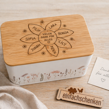 Personalisierte Keksdose mit Bambusdeckel und Blumen-Gravur mit Namen der Kinder als Abschiedsgeschenk für Lehrerinnen und Lehrer