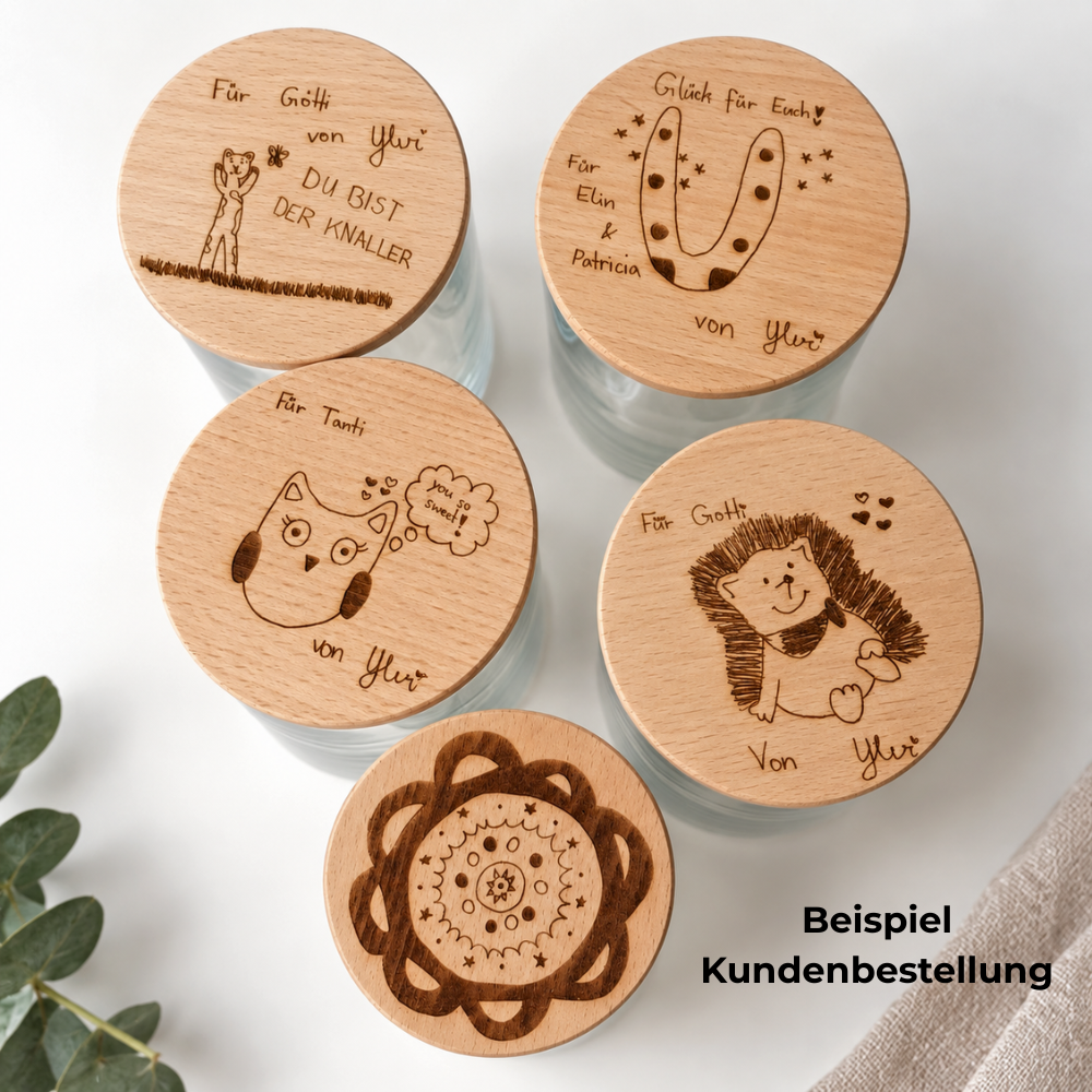 Personalisierte Vorratsgläser mit Kinderzeichnung als Geschenk von einem Kind