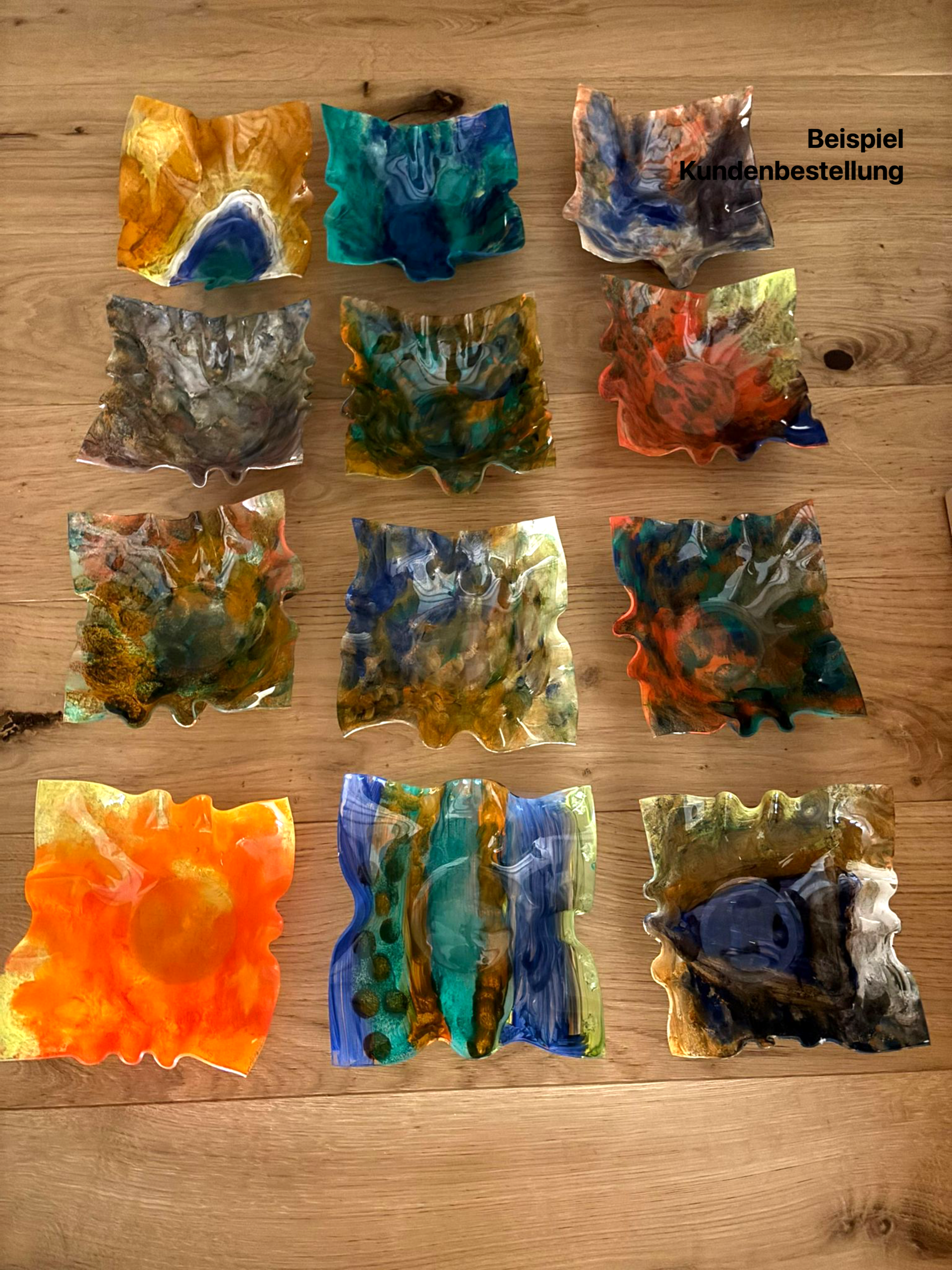 Kundenbestellung: bunt bemalte Schalen aus Acrylglas als DIY-Geschenk